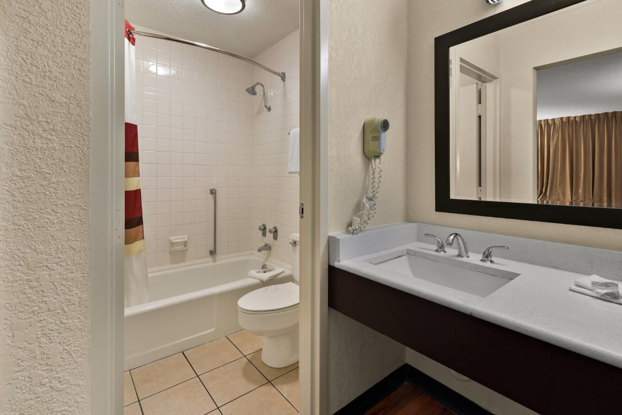 Red Roof Inn & Suites Cave City Kültér fotó