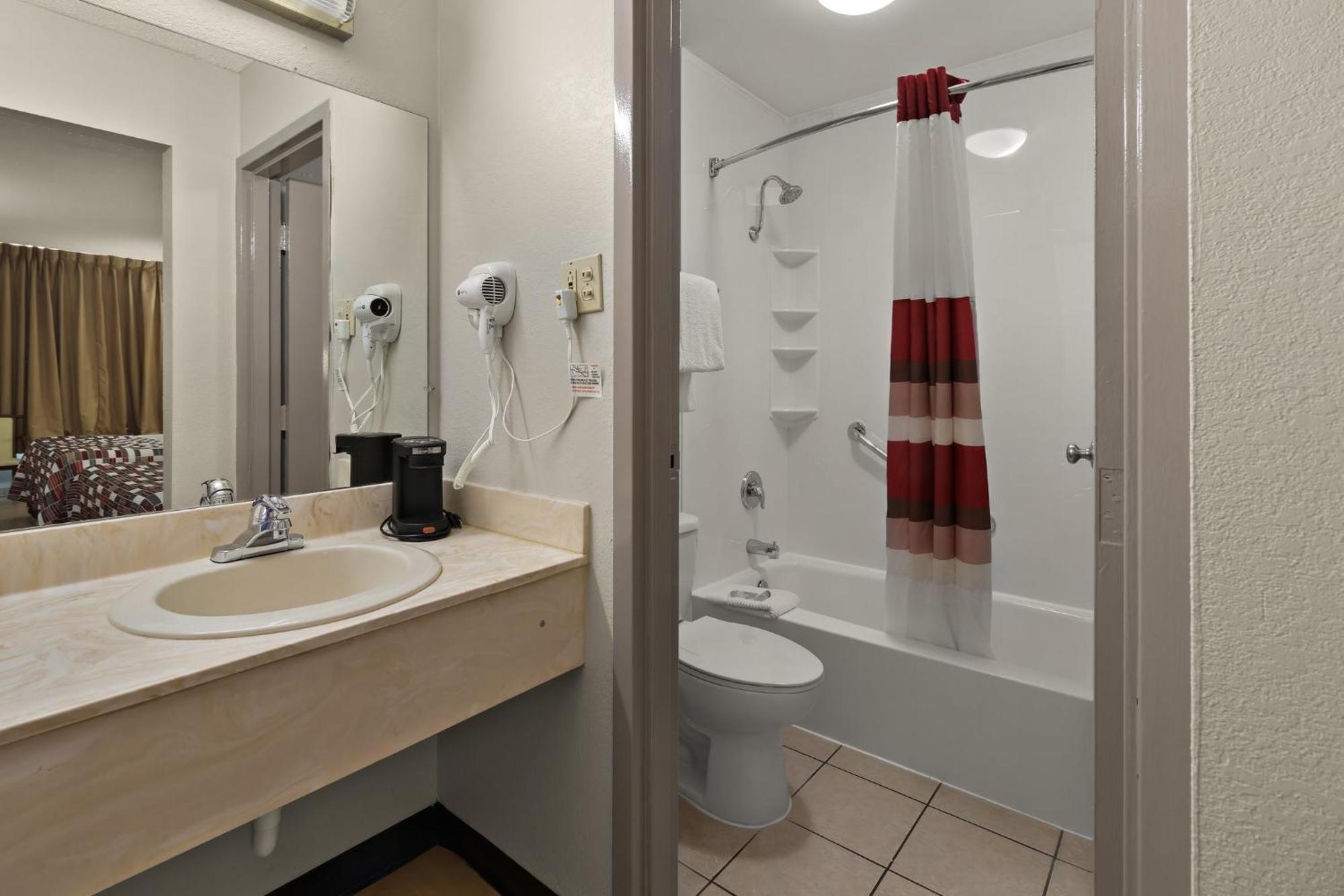 Red Roof Inn & Suites Cave City Kültér fotó
